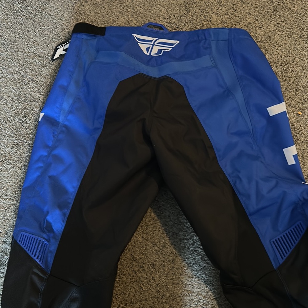 Fly Riding Pants - Picture 3 of 3